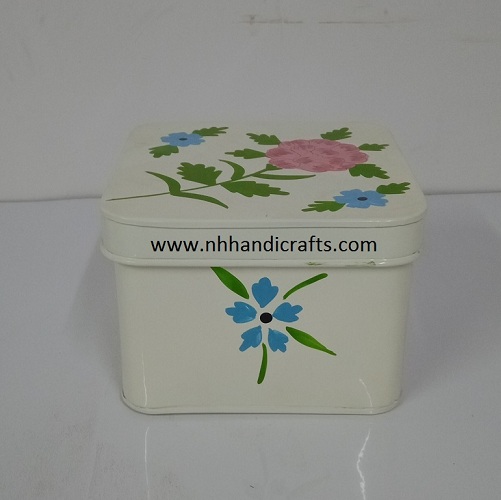 Metal decorative Painting 6x6x4 Inches Box
