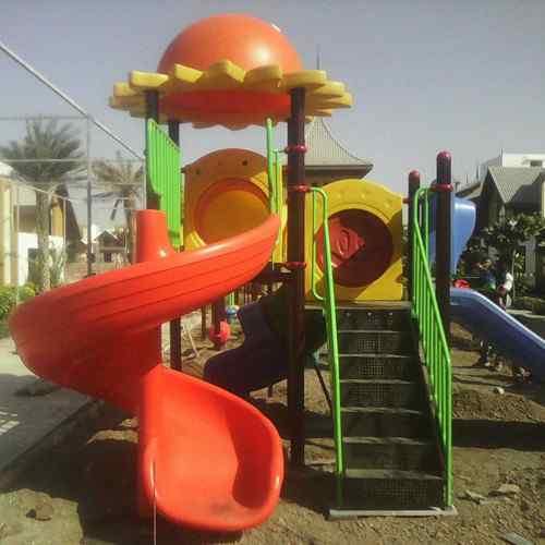 Astrokidz LLDPE Playground Spiral Slide